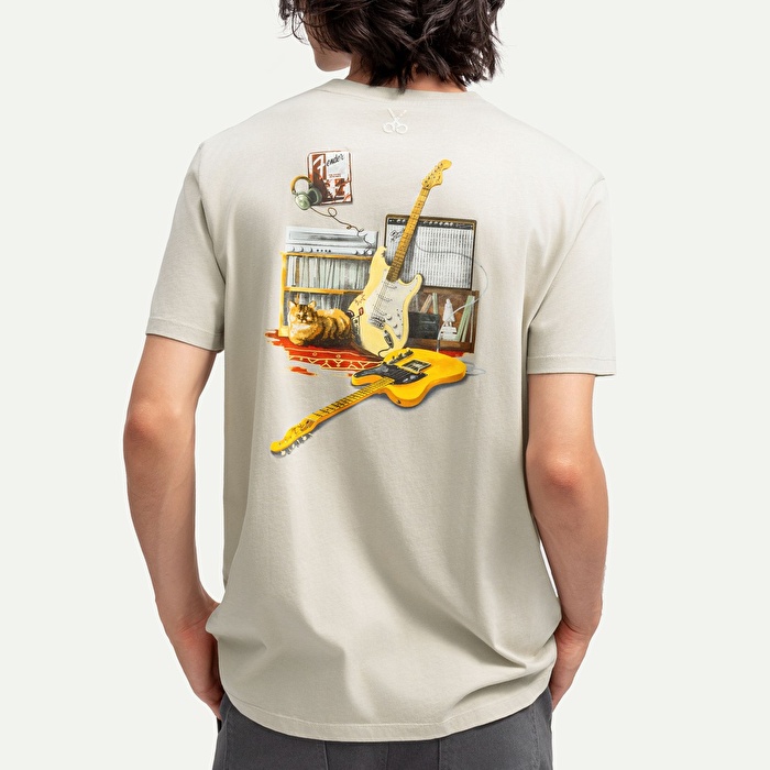 KAFT X FENDER X ZUHAL Vintage Room - Bone - Tasarım T-Shirt - Unisex